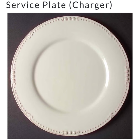 New Skyros Designs Isabellaivory charger plate. Ivory cream color. Set of 4
